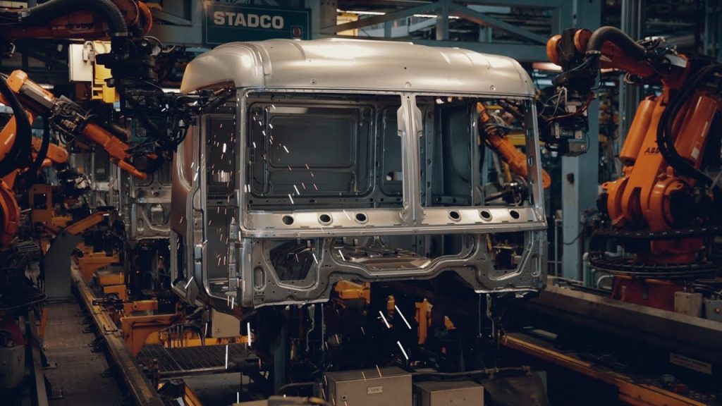 GRAND NEW CAMERON Truck & Bus News