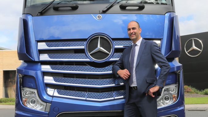Andrew Assimo Actros 1
