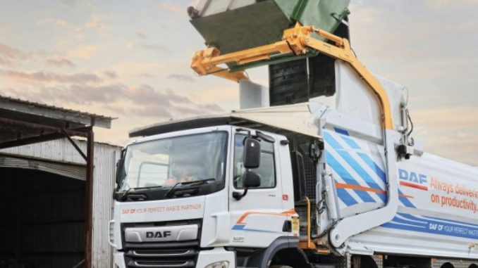 DAF front loader waste truck